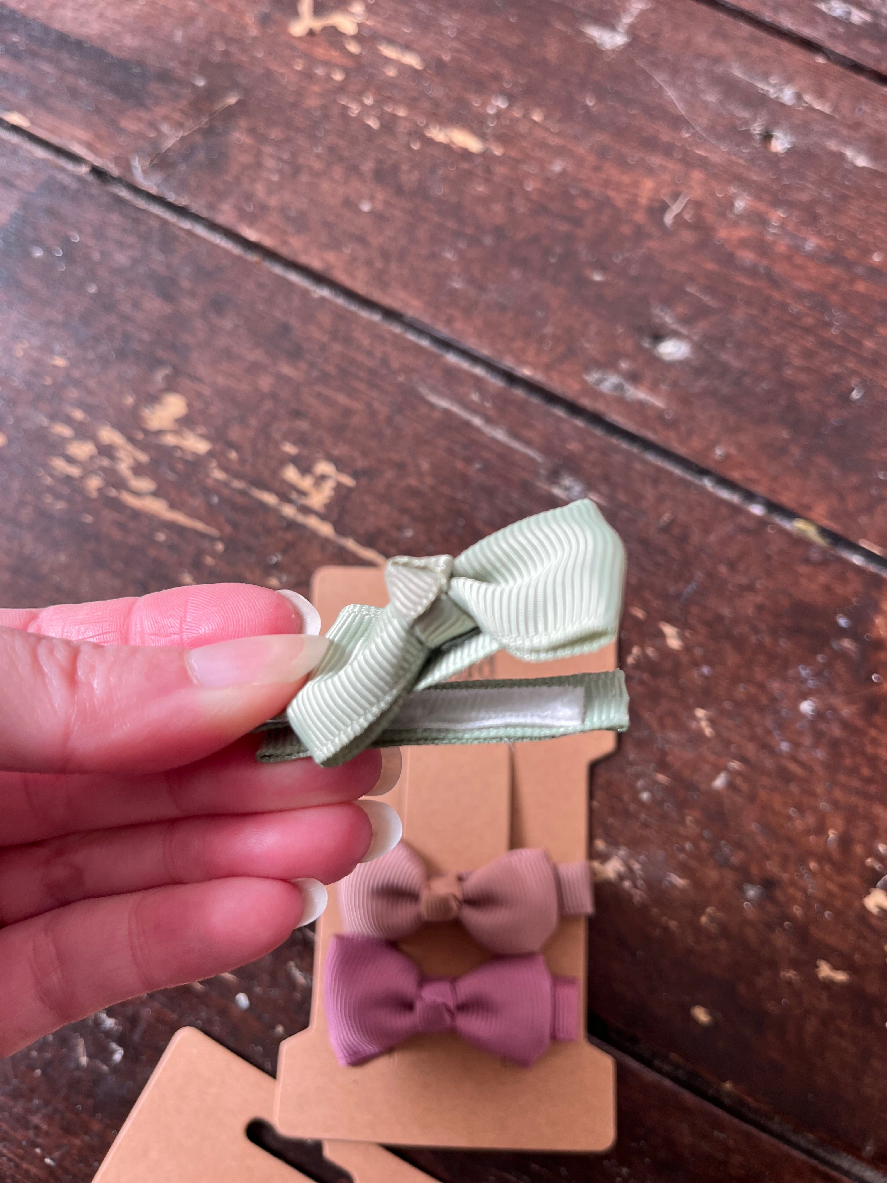 Baby/toddler hair clips